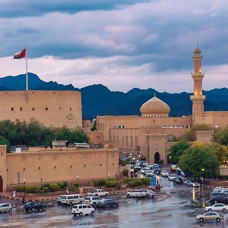 Sindbad Room غرفة السندباد Низва Екстериор снимка
